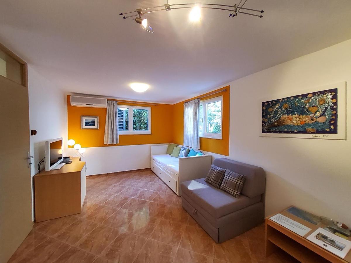 Apartments Petra I Karlo Turanj Habitación foto
