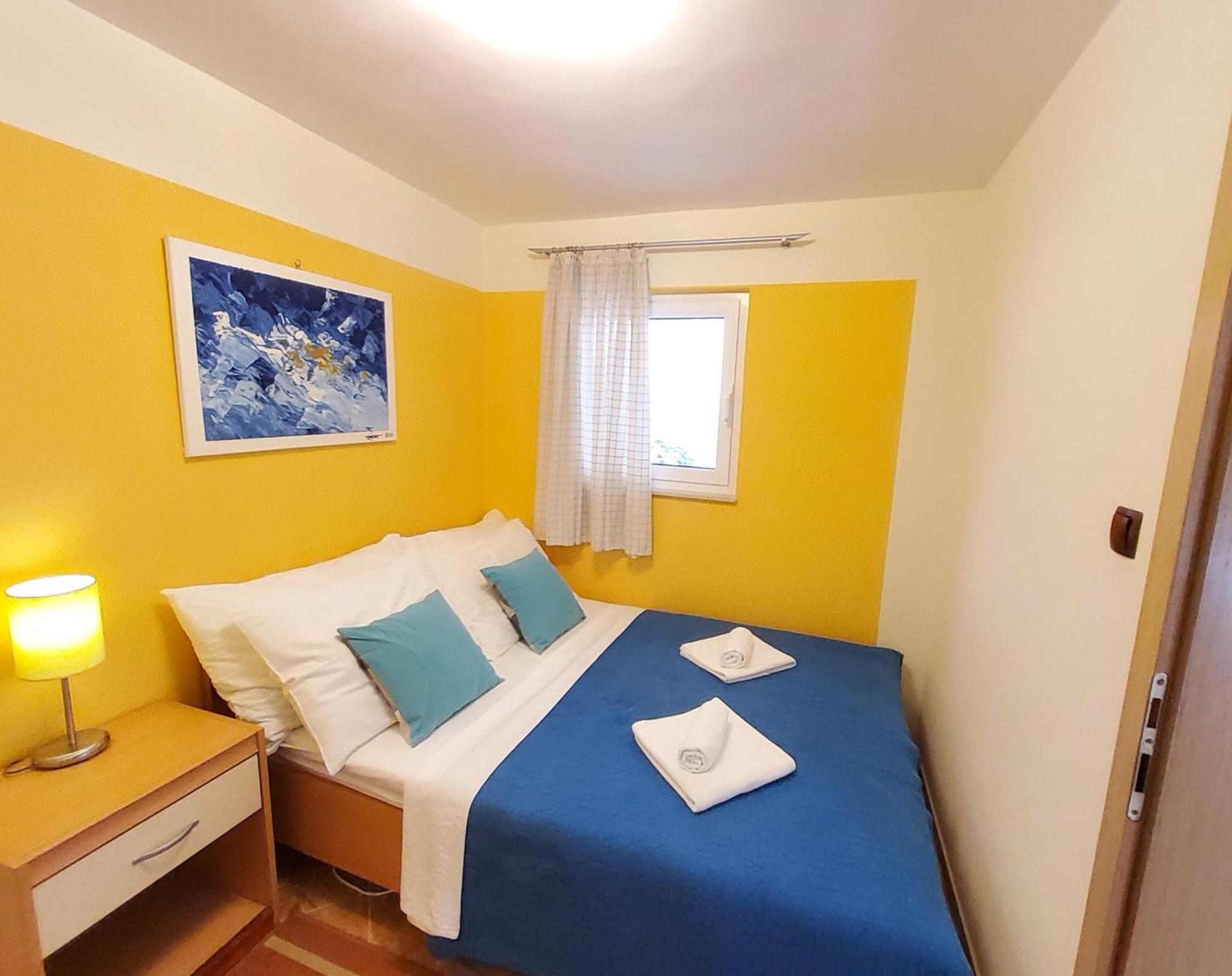 Apartments Petra I Karlo Turanj Habitación foto